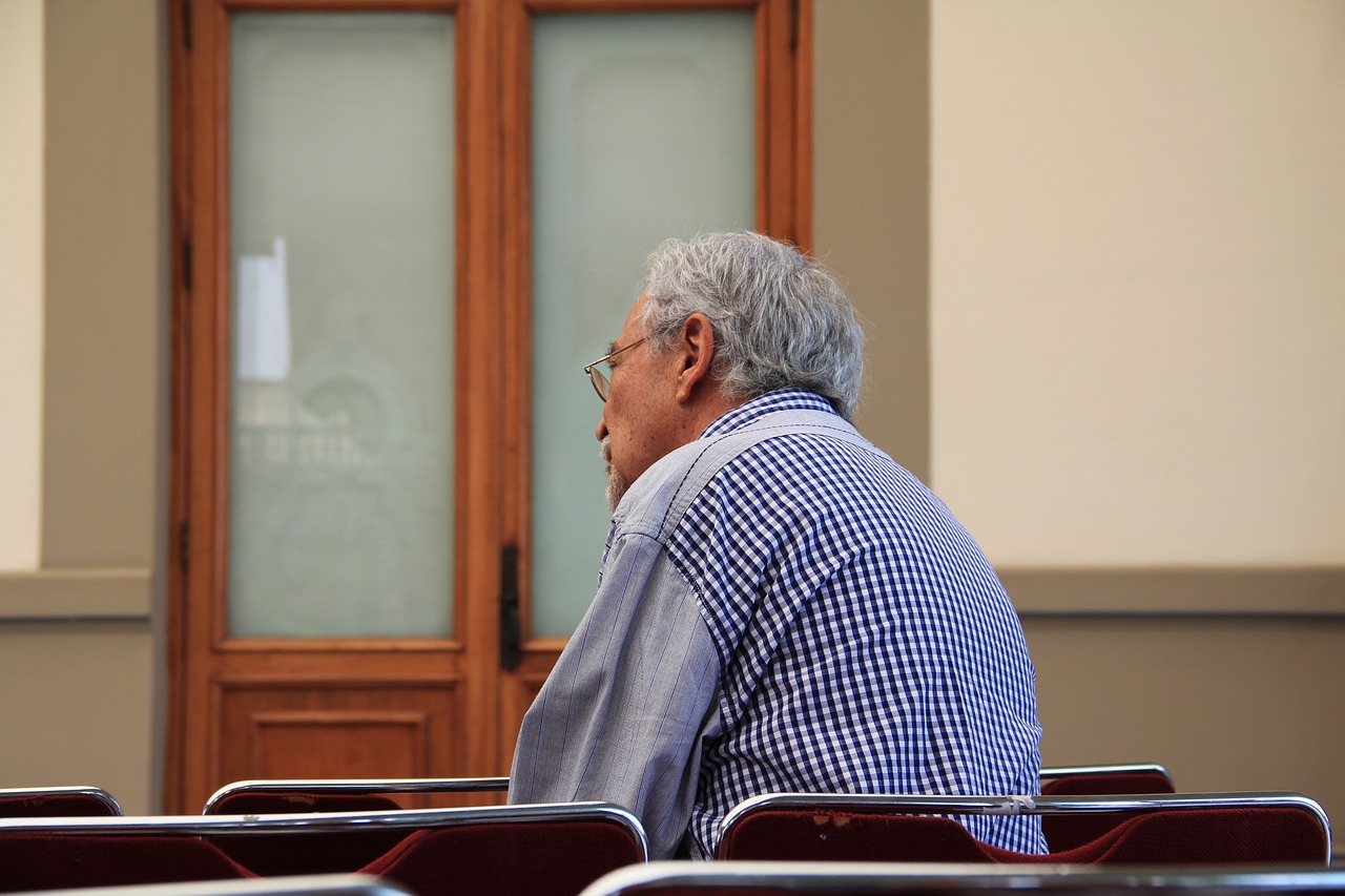 劉云返老還童現(xiàn)象引發(fā)社會熱議，最新神秘消息揭秘