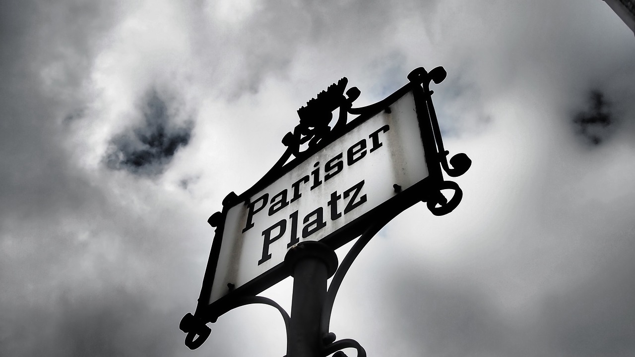 最新入黨誓詞內(nèi)容及其時代意義解讀，內(nèi)容與深遠影響分析