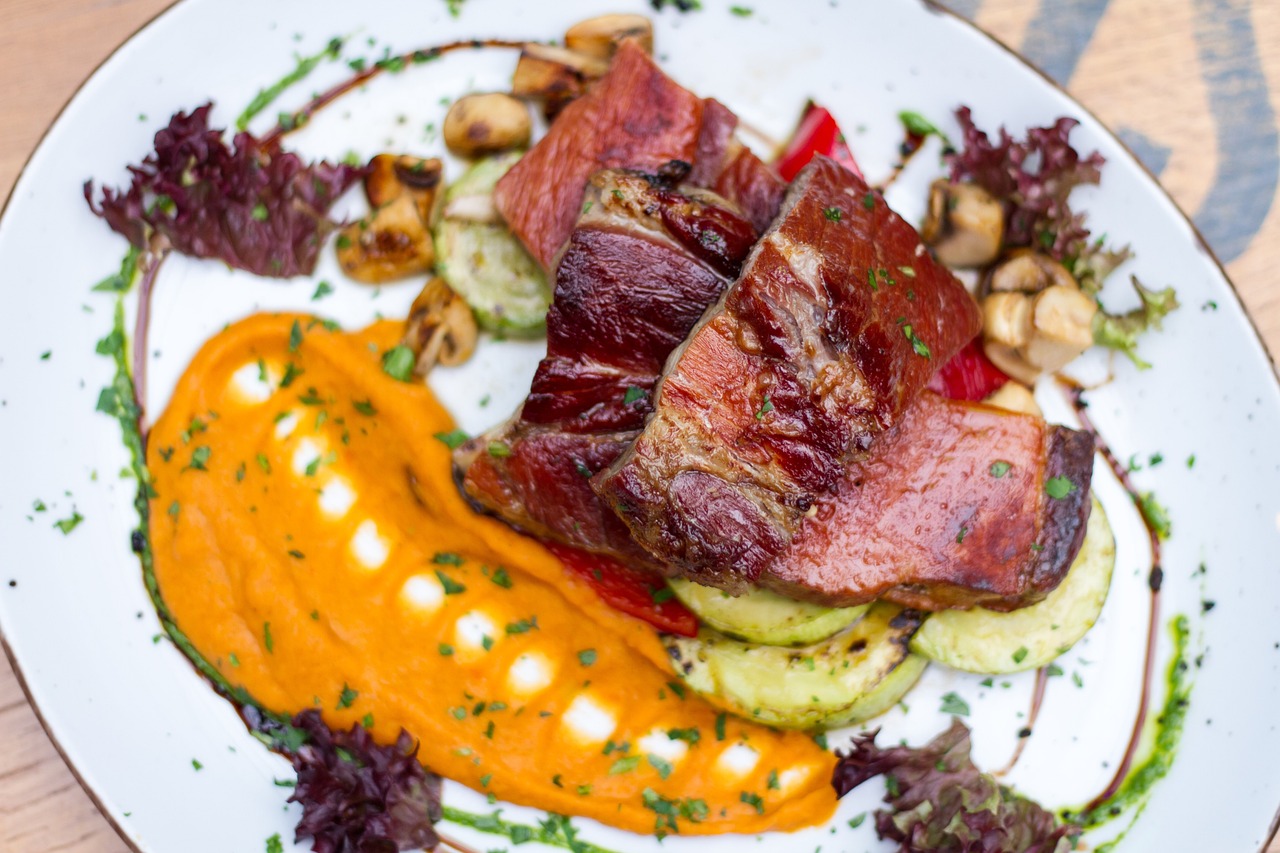 探索美食藝術(shù)，最新魚造型創(chuàng)新菜，無限可能的味覺盛宴