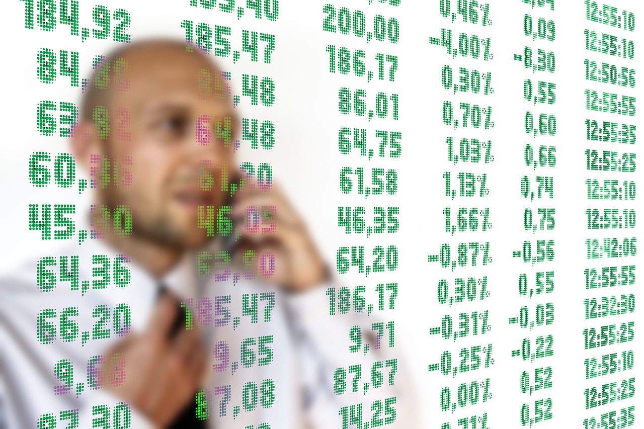 華策影視最新動(dòng)態(tài)與行業(yè)趨勢(shì)，股票行情與市場(chǎng)反應(yīng)分析