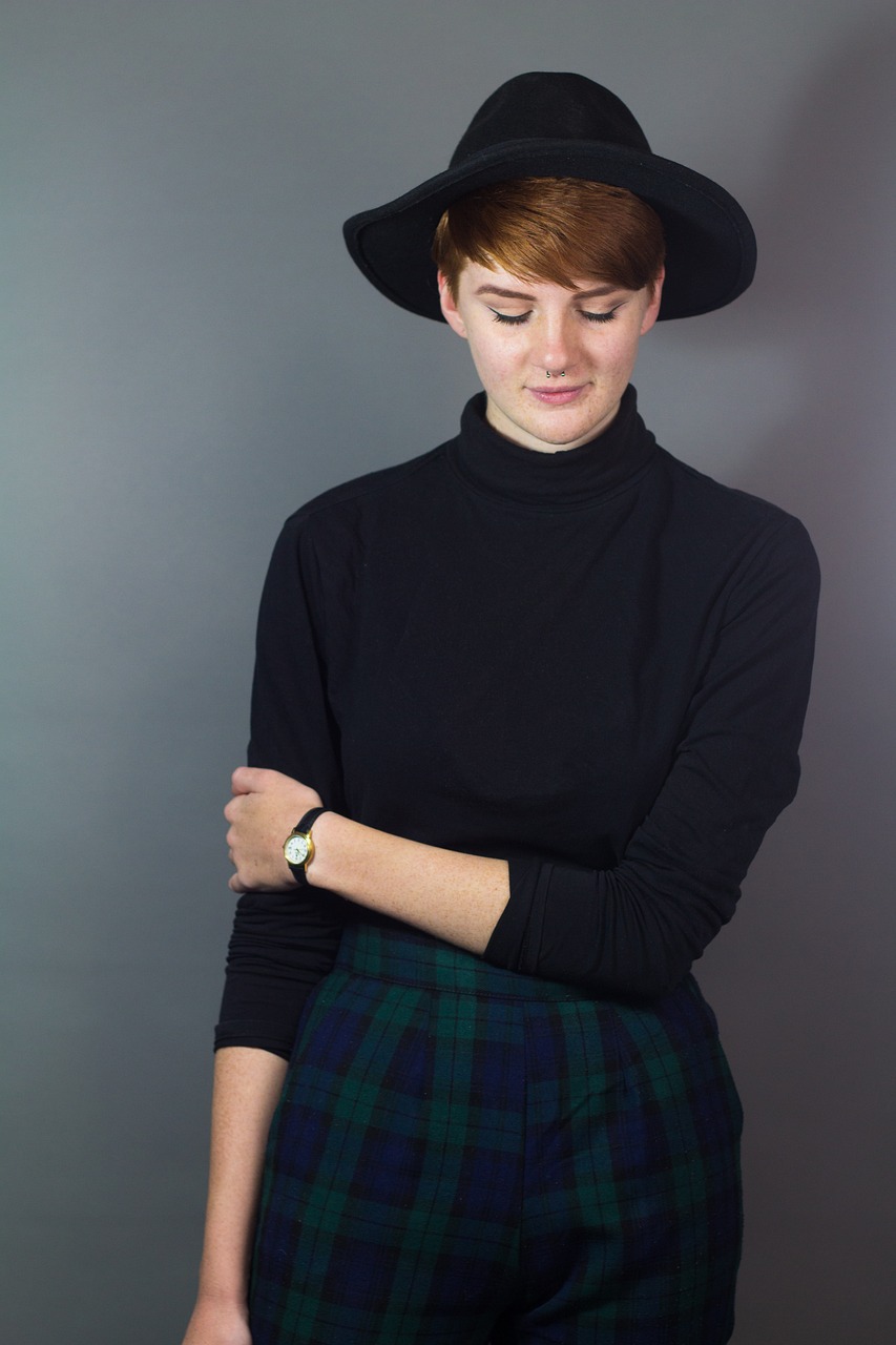 易烊千璽在快樂大本營(yíng)的最新圖片展現(xiàn)無(wú)限魅力與活力