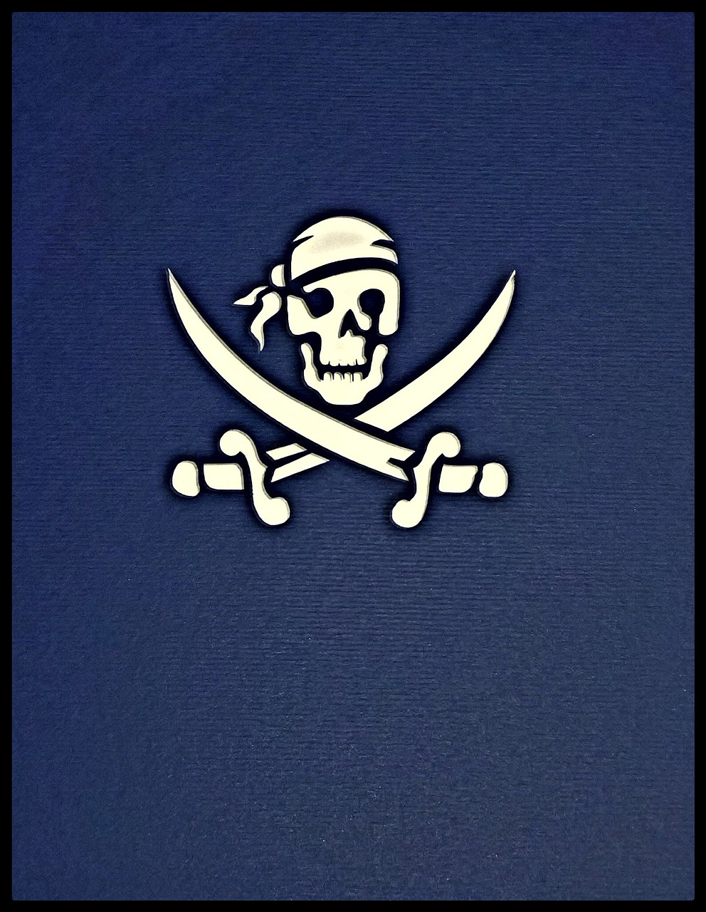 草帽海賊團(tuán)最新通緝令，風(fēng)云再起，海盜傳奇再啟征程