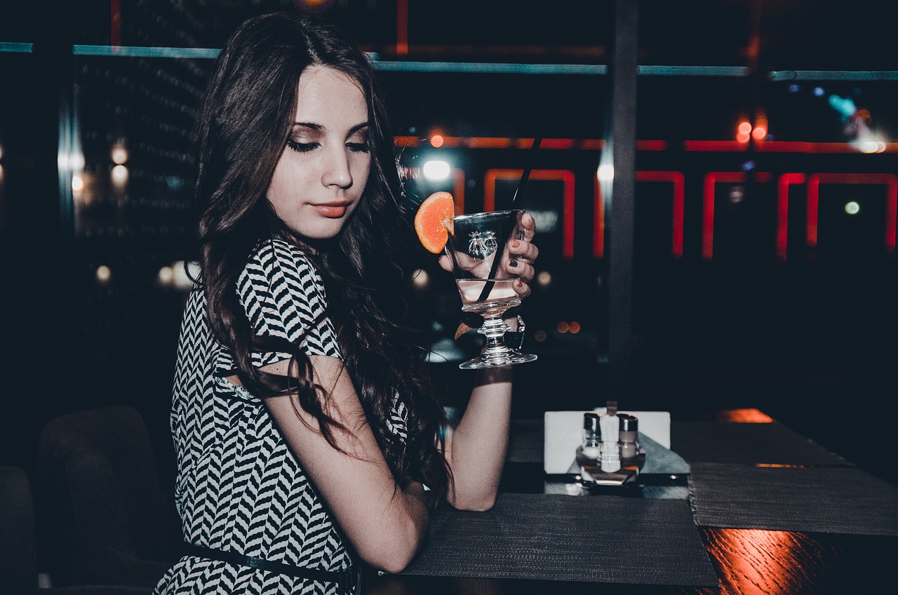 QQ頭像女生2017最新版動(dòng)漫，時(shí)尚與個(gè)性的完美融合