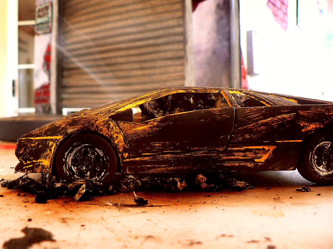 上海最新交通事故引發(fā)關(guān)注，城市交通安全面臨嚴(yán)峻挑戰(zhàn)