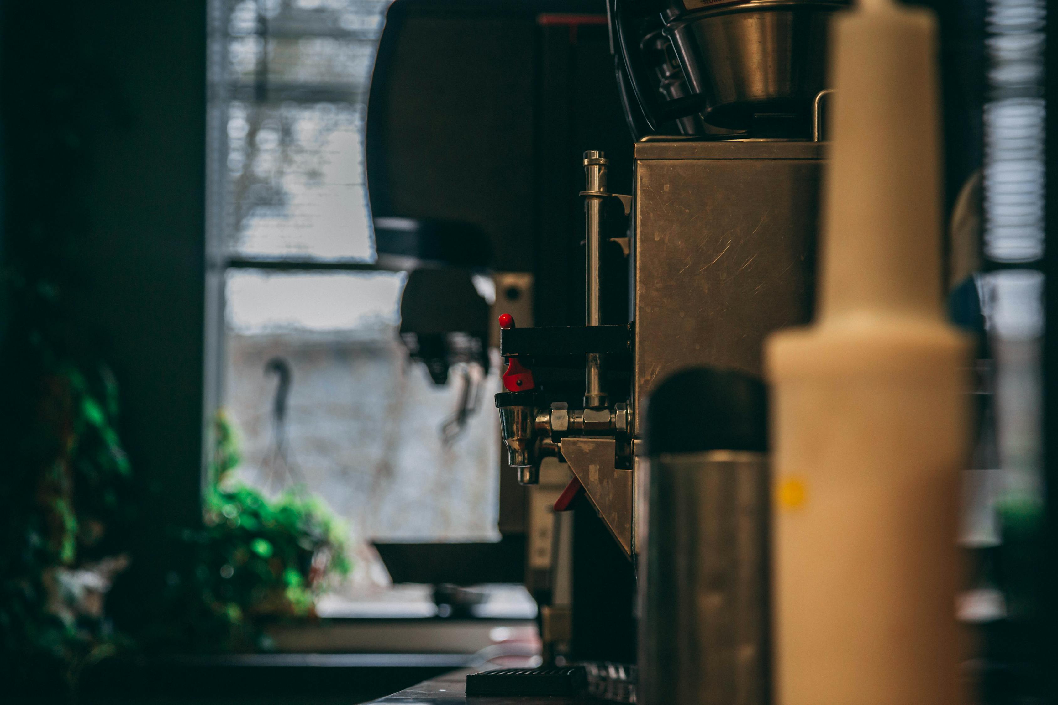 超級(jí)狂少秦殊，熱血青春的挑戰(zhàn)與榮耀最新章節(jié)