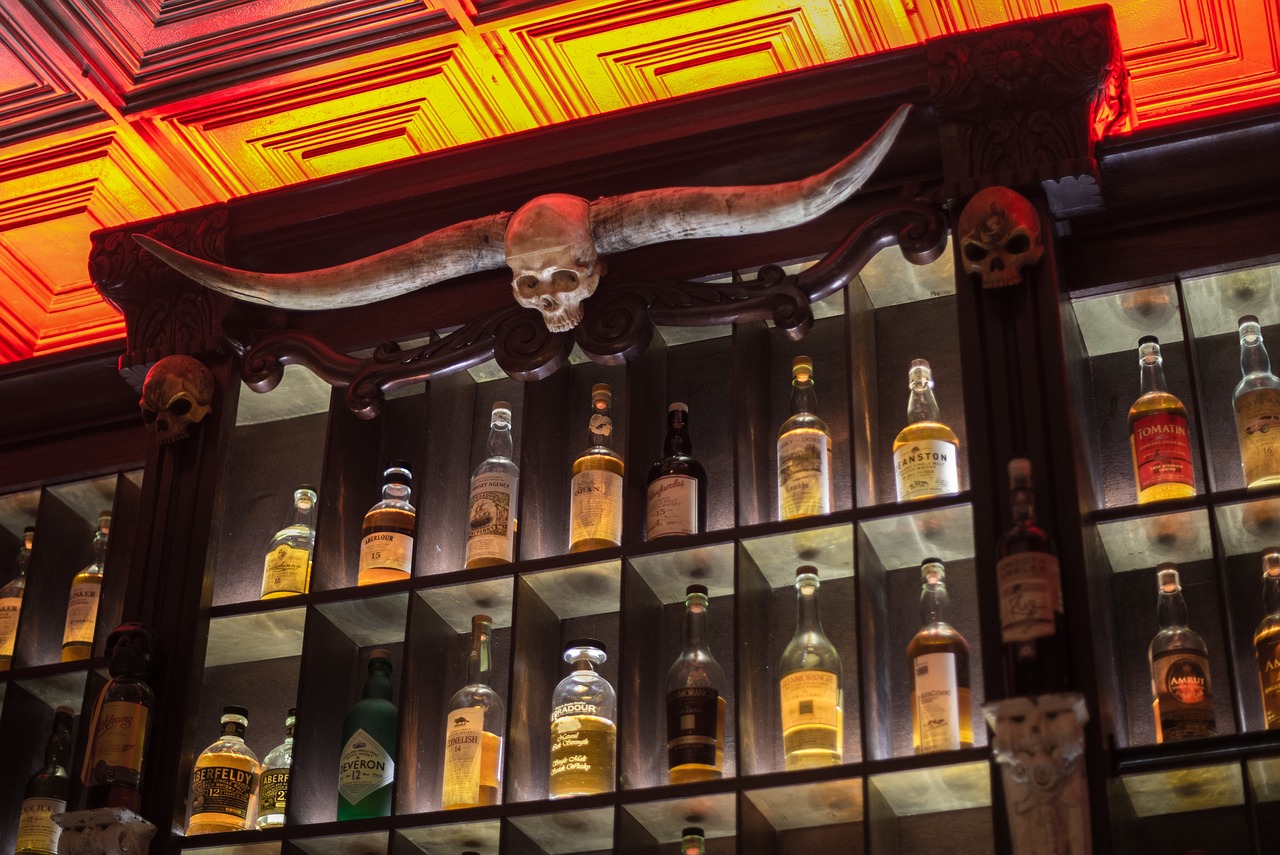 最新地攤貨產(chǎn)品圖片展示，揭示當下小商品流行趨勢與時尚魅力