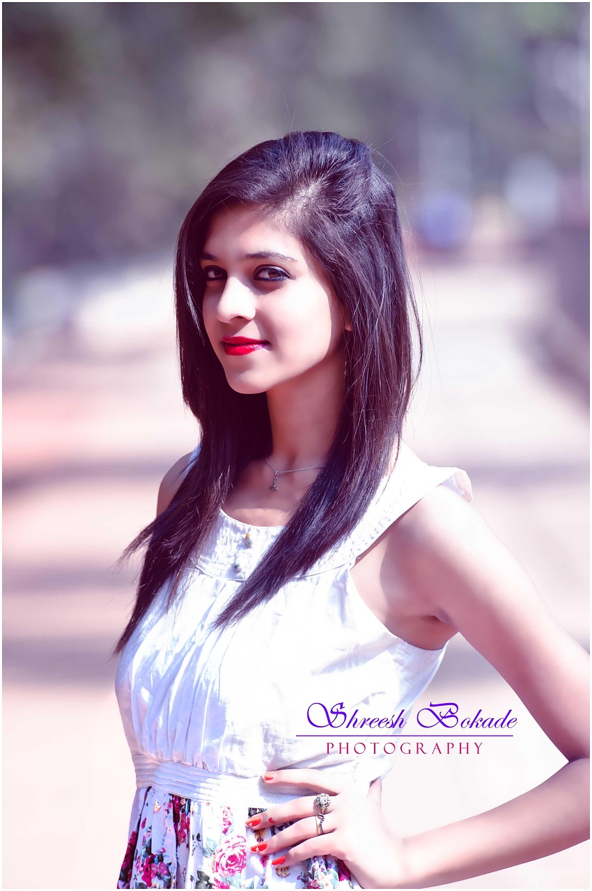 迪麗熱巴最新高清圖片，璀璨星光下的時(shí)尚魅力展現(xiàn)