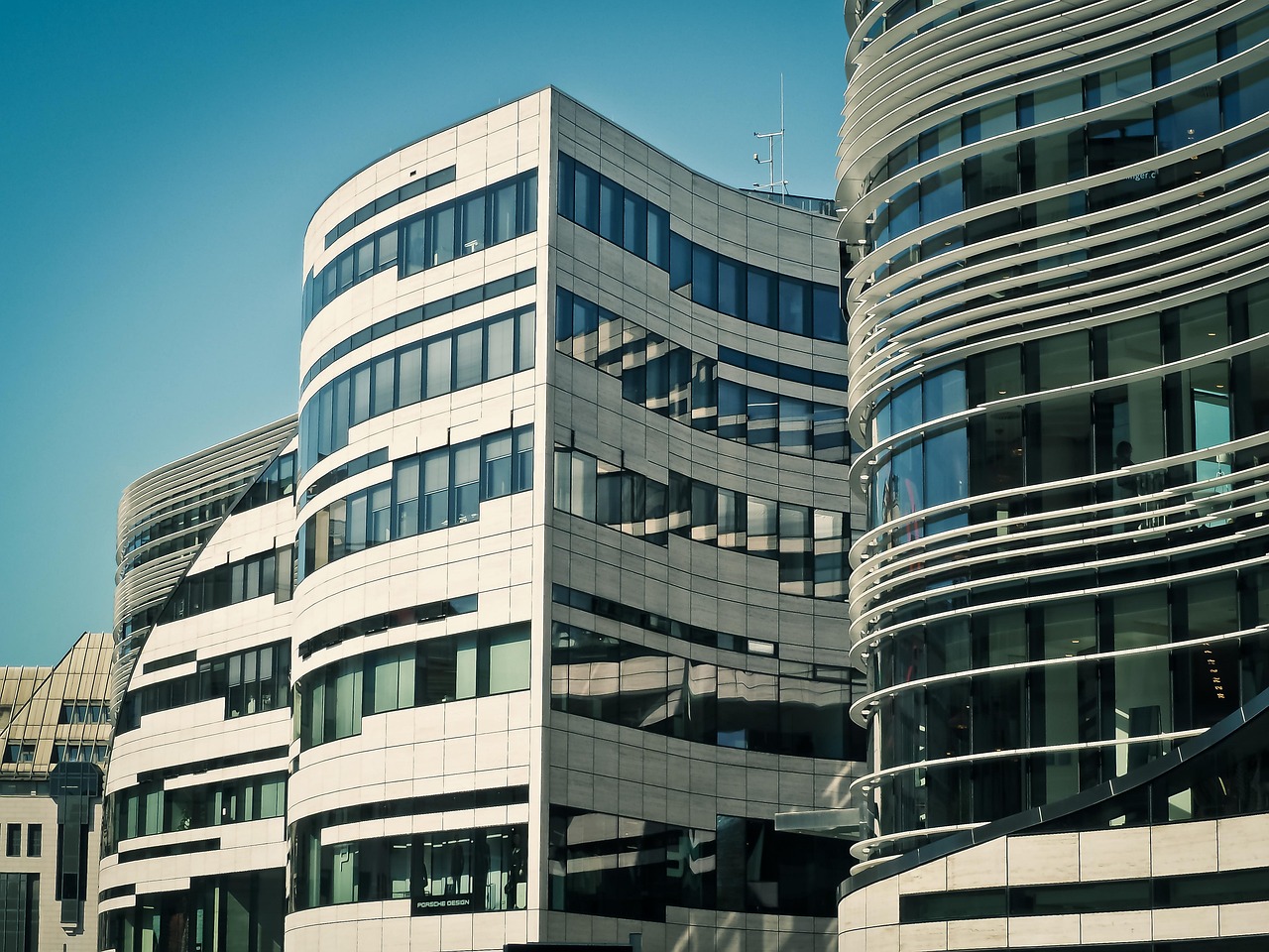 古鎮(zhèn)利和廣場重塑歷史風(fēng)貌與現(xiàn)代商業(yè)魅力的融合新作，最新消息揭秘