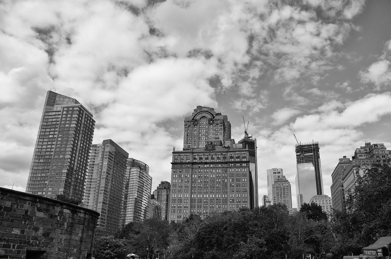 中國深度財經(jīng)最新一期，深度解讀中國經(jīng)濟脈絡(luò)