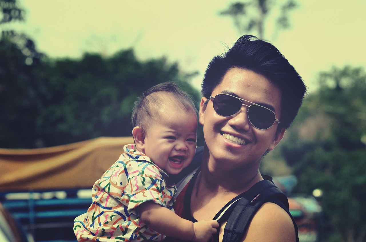 大頭兒子與小頭爸爸，共享成長的快樂新篇章