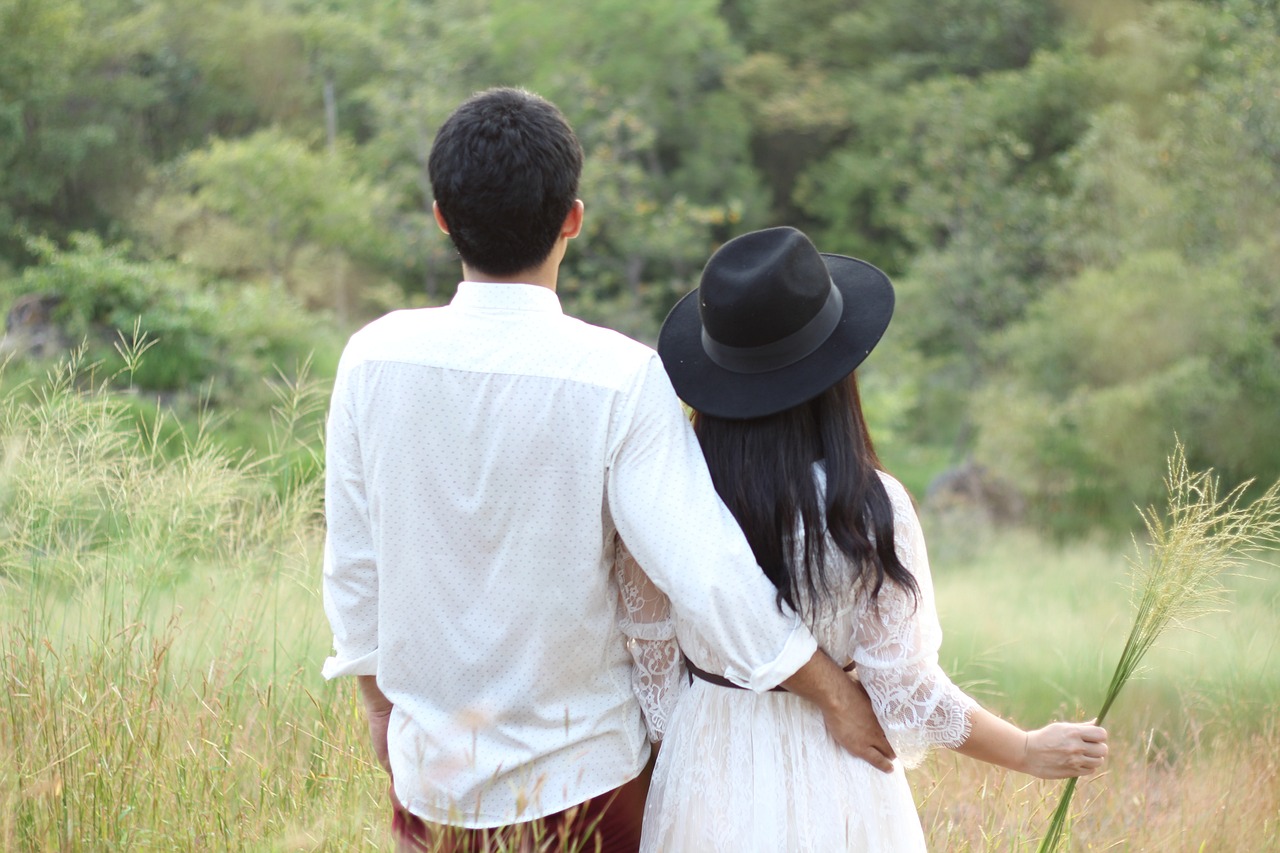 最新章節(jié)揭秘，我的23歲美女房東的故事