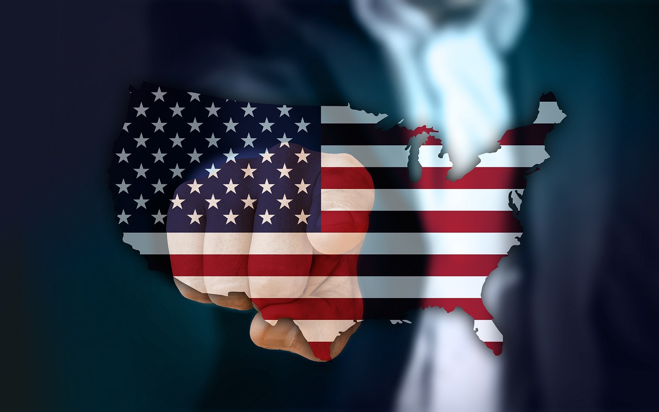 中國與美國貿(mào)易戰(zhàn)最新動態(tài)，全球經(jīng)濟風云變幻之際的較量