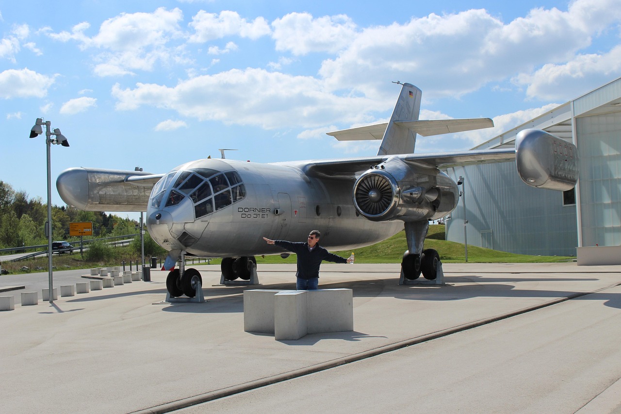 渦扇18發(fā)動機(jī)最新技術(shù)進(jìn)展及未來展望，技術(shù)突破與未來應(yīng)用前景分析