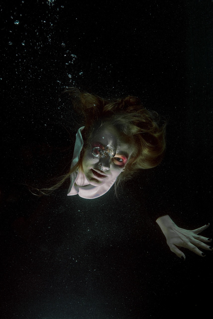 荒島求生，生存與勇氣的挑戰(zhàn)小說