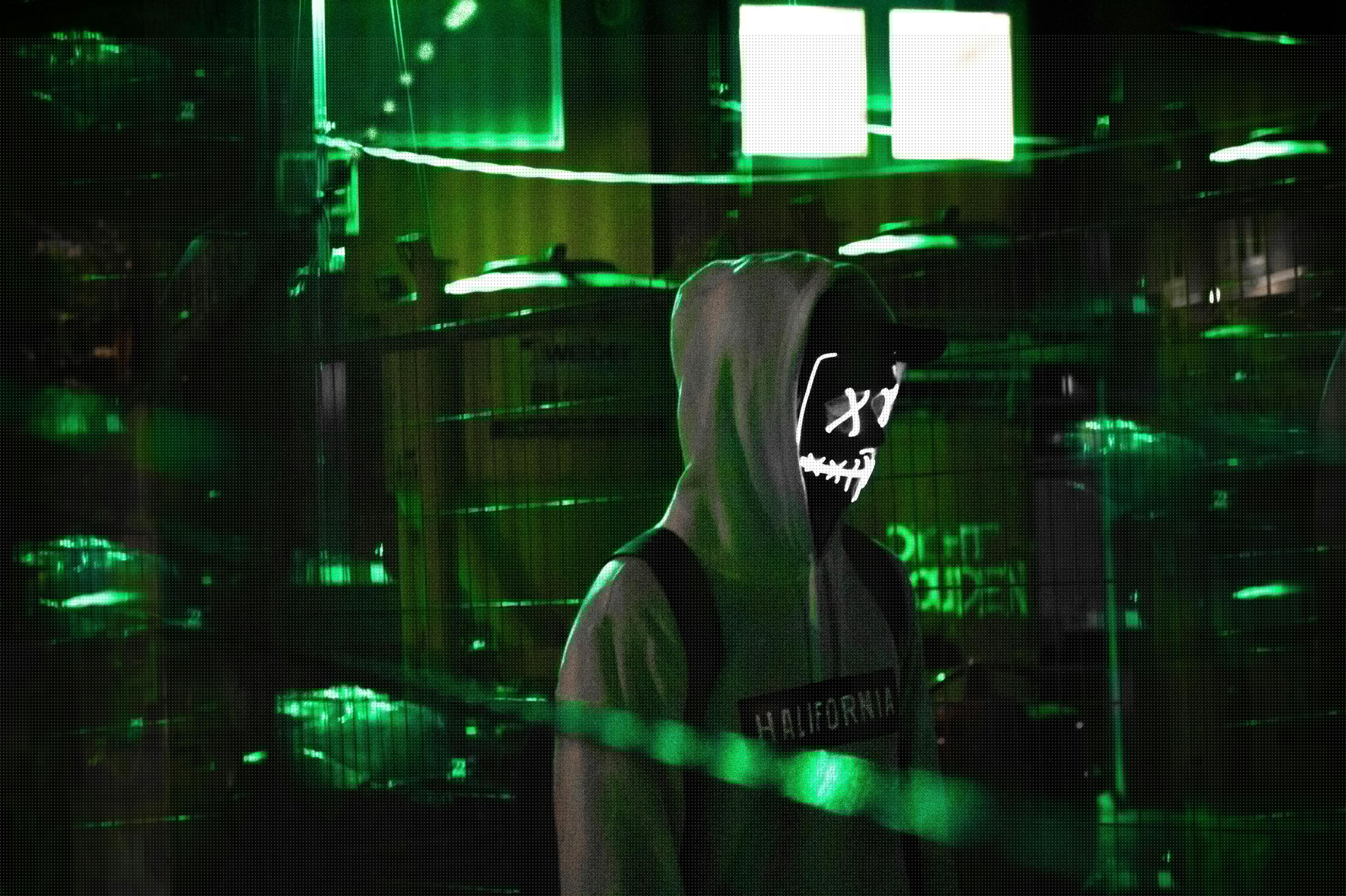 探索美的無限可能，絕色中出最新