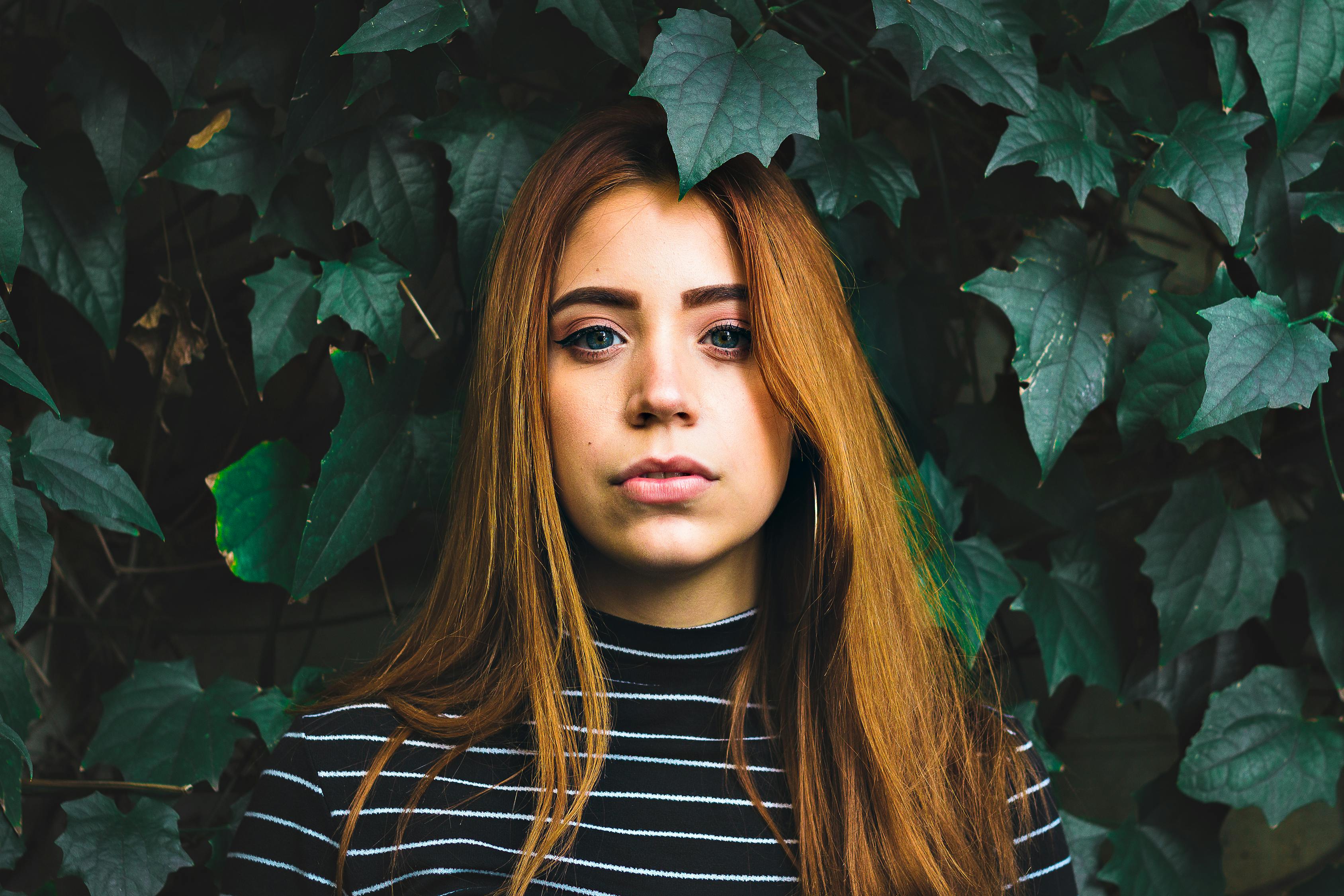 最新?tīng)C發(fā)教程，輕松打造迷人卷發(fā)造型秘籍